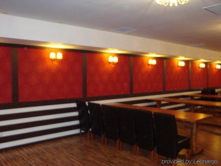 Hotel Best Плоєшті Ресторан фото